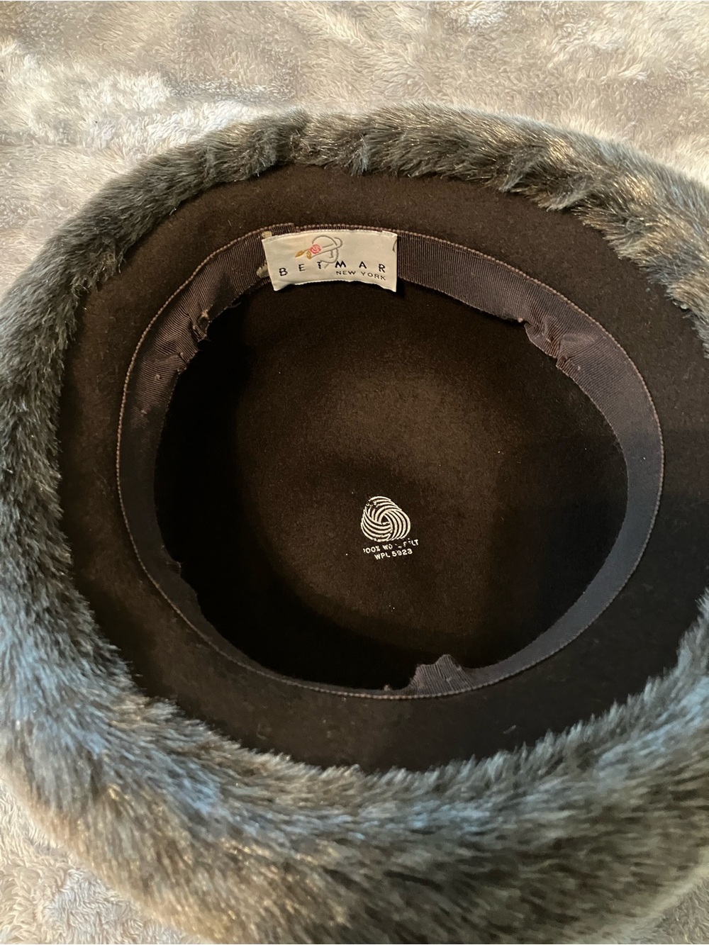 Vintage Betmar New York Women’s Wool Felt Cloche Hat - Picture 4 of 7